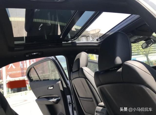 给老婆喜提凯迪拉克XT4，优惠6.4万性能强悍，但油耗不满意