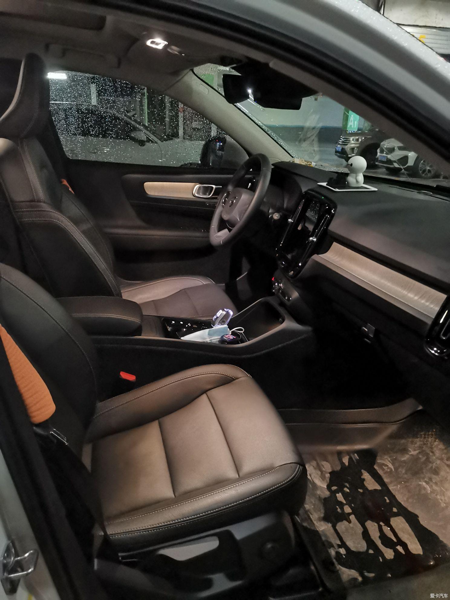 沃尔沃xc40提车作业添丁进口大白诞生记