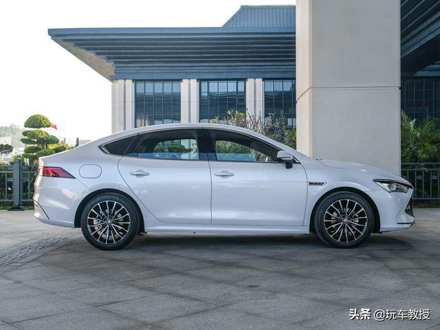 10.58万元起，兼顾油耗和性能的秦PLUS，该怎么选？