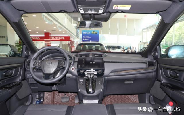 家用买本田CR-V还是丰田RAV4荣放？选不出来？一比就知道