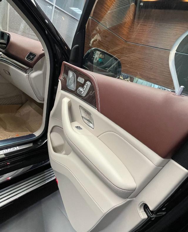 迈巴赫GLS480 宾利添越的劲敌 奢华气场很强