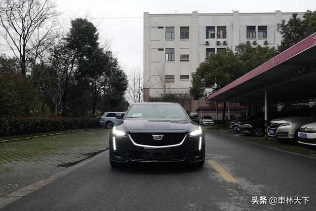 买凯迪拉克CT5一个月了，谈谈用车感受吧，要买建议直接上顶配