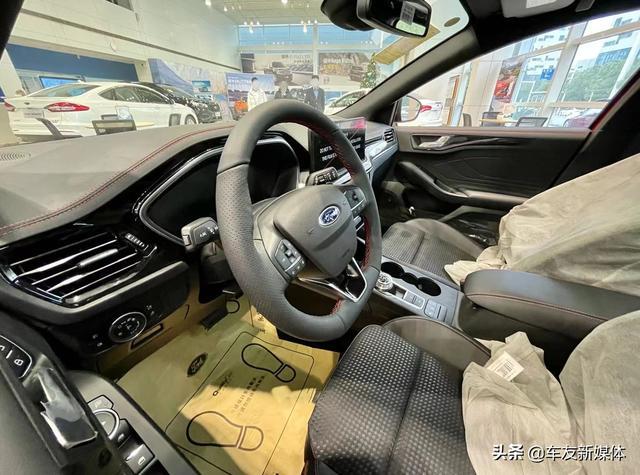 探店丨被3·15曝光之后的福特汽车：线上线下，两幅面孔？