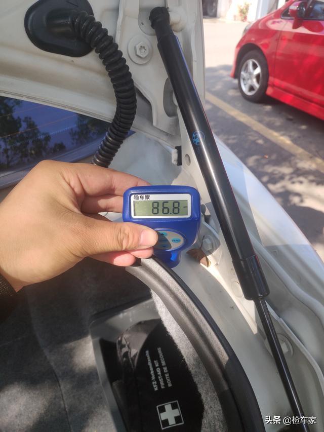 开飞度太掉价，花12万怒买11年的宝马325，网友：很现实