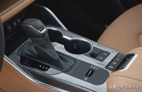 全新“加价王”汉兰达来了！轴距加长外观变年轻，依旧是爆款？