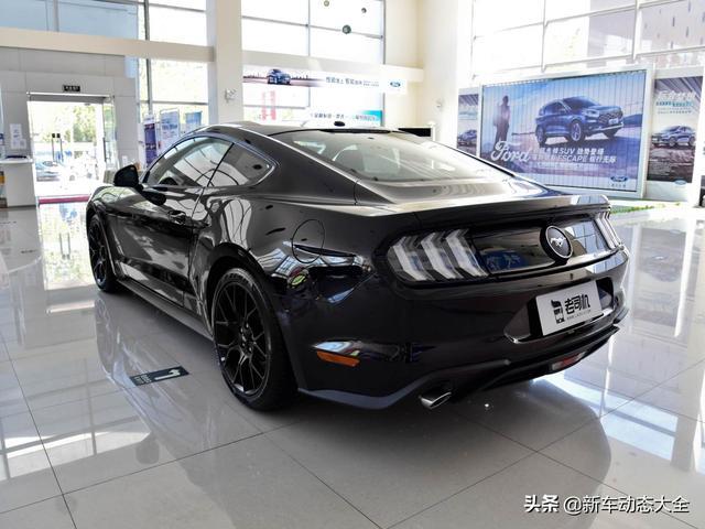 入门跑车价不贵，美式进口跑车，10AT很好开，Mustang