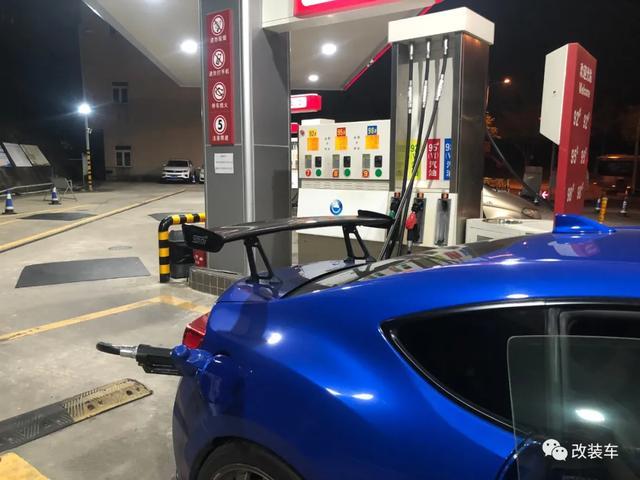 7万把斯巴鲁BRZ挪到屋里，从此环游世界都不是梦？