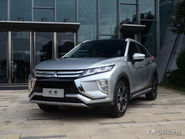 10万出头买0.66L跑车，这些车真不是来开玩笑的