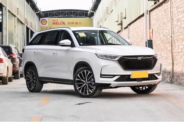 被低估的优质SUV，欧尚X7轴距近2米8，品质一流不足8万起