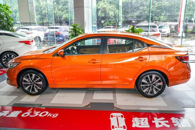 一年卖出近54万台，满油可跑800km，带你看最真实的轩逸