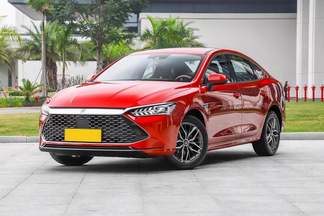 油耗最低仅3.8L，这几款家轿全都是省油王，十几万可入手