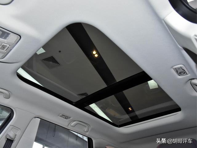 空间尺寸越级，科技功能丰富，动力够用，带你看欧尚X7