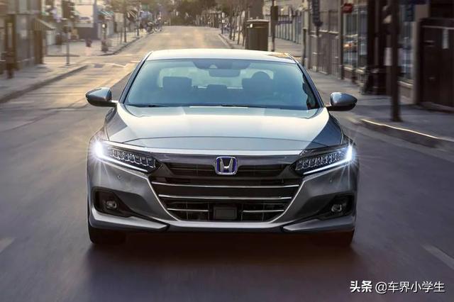 2021款本田雅阁混动版：轻奢运动样样棒，年轻就要不一样