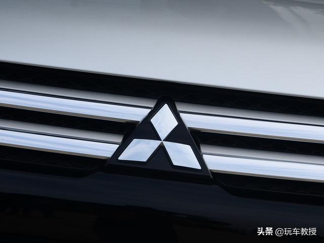 10万出头买0.66L跑车，这些车真不是来开玩笑的