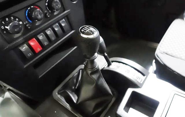 新款北京212实车曝光，到底是“工业废铁”，还是情怀老车？