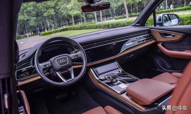 都说奥迪靠优惠卖车，如今Q7跌至64万还卖不动，究竟怎么了？