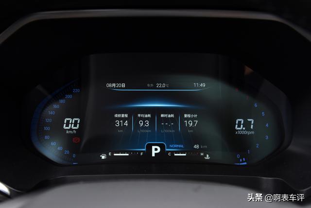 个大料足的瑞虎8，实用空间大，配1.6T引擎更值得入手