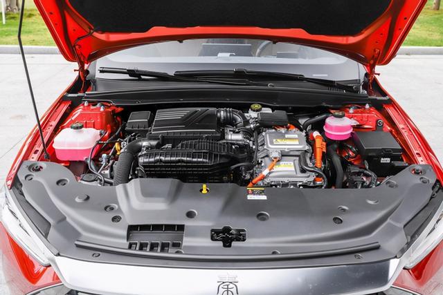 油耗最低仅3.8L，这几款家轿全都是省油王，十几万可入手
