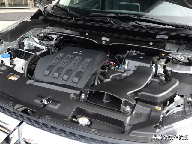 10万出头买0.66L跑车，这些车真不是来开玩笑的