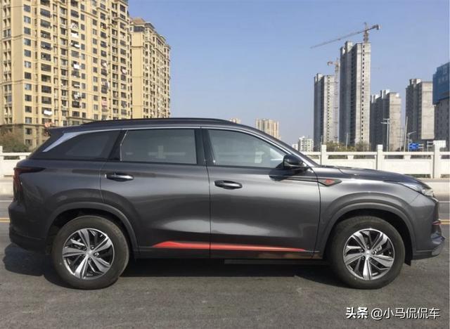 喜提长安CS75PLUS，动力充沛但油耗偏高，这价格买贵了吗