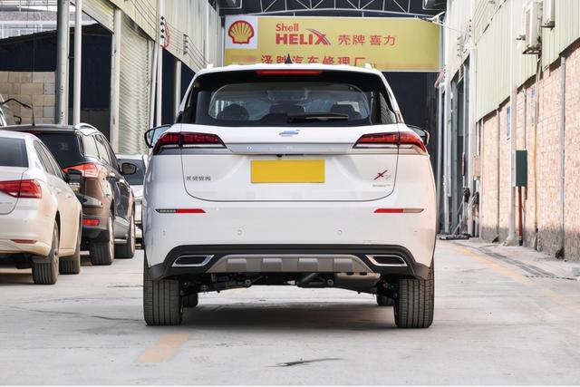 被低估的优质SUV，欧尚X7轴距近2米8，品质一流不足8万起