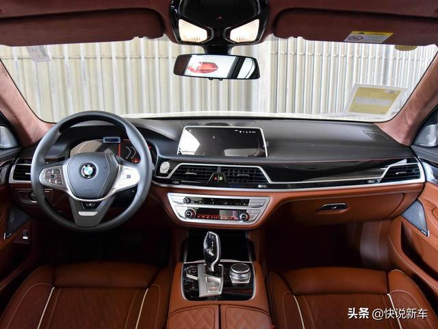 经典3.0T+L6，内饰豪华，成熟稳重，实拍宝马7系