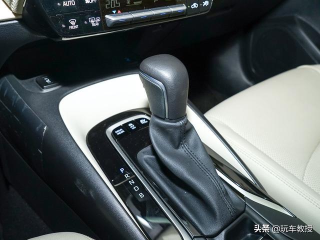 10万出头买0.66L跑车，这些车真不是来开玩笑的