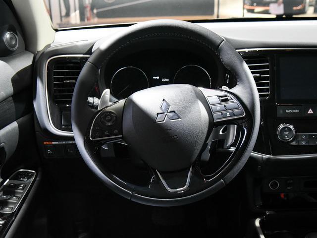 2.4L+四驱，外观时尚，性价比不输CR-V，实拍欧蓝德
