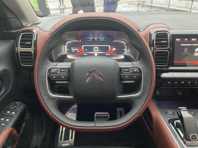 2021款雪铁龙天逸C5 AIRCROSS上市 售15.97万元起
