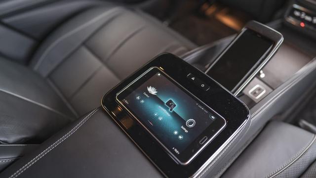 2021款奔驰迈巴赫GLS600：迄今为止最豪华的奔驰SUV