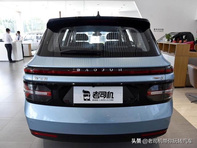 家人舒服MPV合适，价格低，自动挡还好开，新宝骏RM-5