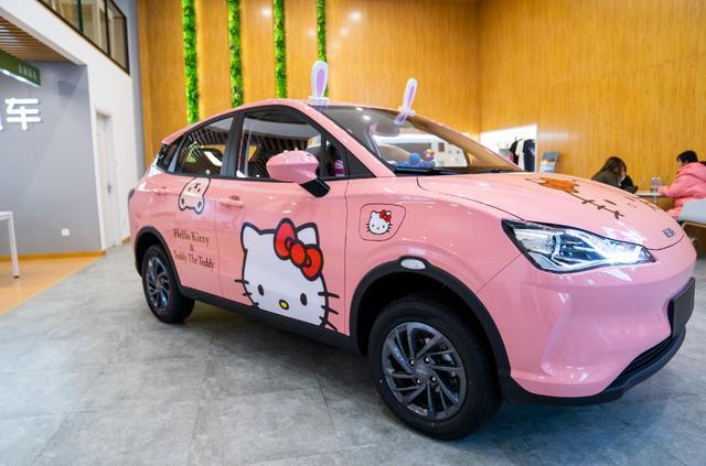 Hello Kitty版哪吒V你见过没？简直长在女生的审美上