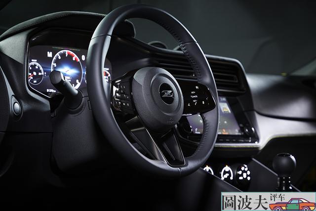 日产400Z 马力上看 444hp，比 Supra 更劲爆