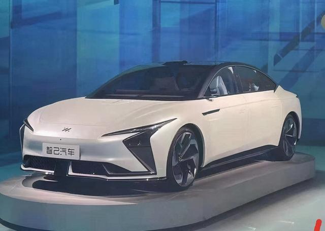 阿里巴巴参与造车？智己汽车纯电轿车将于4月接受预定