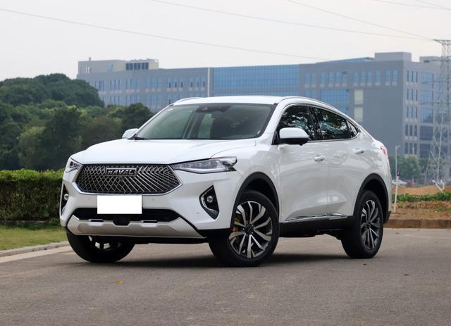 年轻人想买轿跑SUV？手握12万预算，你会选择它吗？