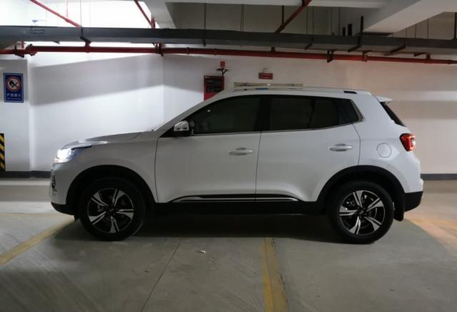 便宜好用的三款小型SUV，10万开走顶配，颜值与实力并存