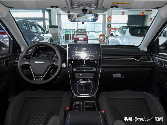 价格不到8万2，空间挺大又实惠，自动挡SUV，带你看哈弗M6