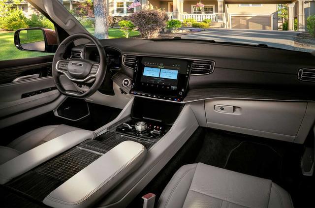 挑战宝马X7！Jeep全新大型SUV实车，标配四驱和空气悬架