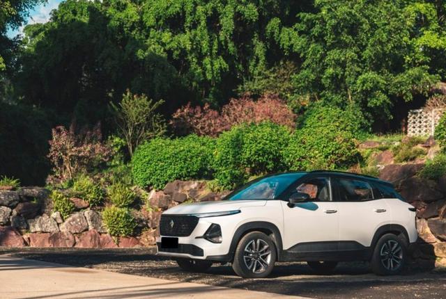 便宜好用的三款小型SUV，10万开走顶配，颜值与实力并存