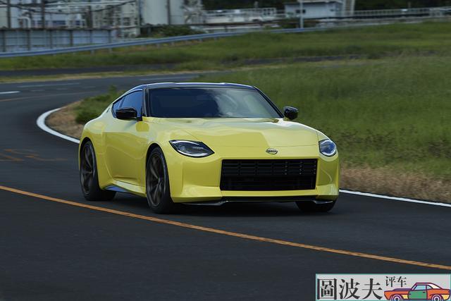 日产400Z 马力上看 444hp，比 Supra 更劲爆