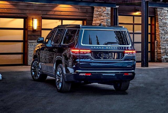挑战宝马X7！Jeep全新大型SUV实车，标配四驱和空气悬架