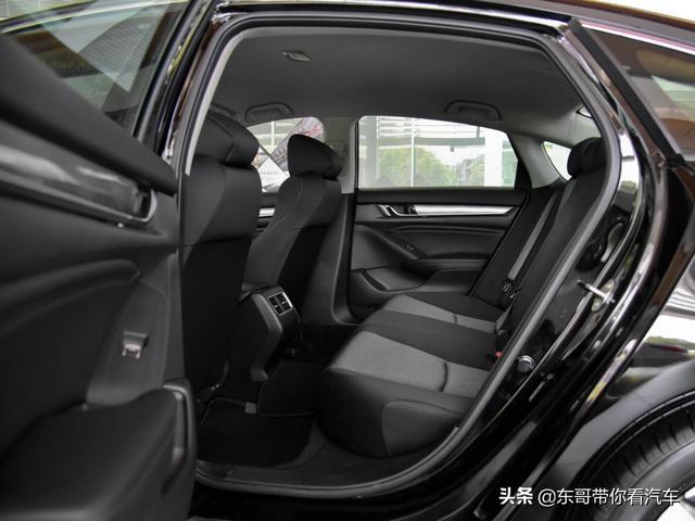 日系中级车，买凯美瑞还是买它，大空间更省心，实拍本田雅阁