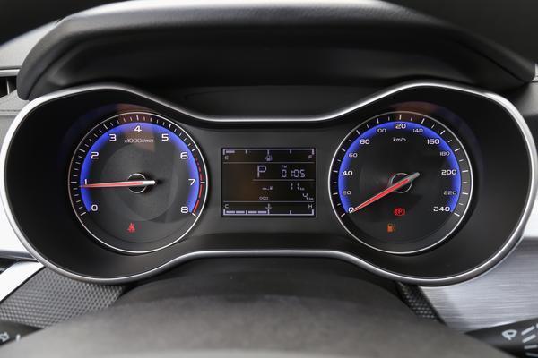 一台性价比较高的代步车，吉利远景4.99万元起售