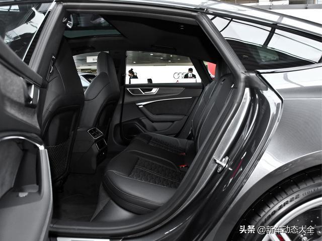 动力不输兰博基尼的轿车，V8+8AT，带你看奥迪RS 7