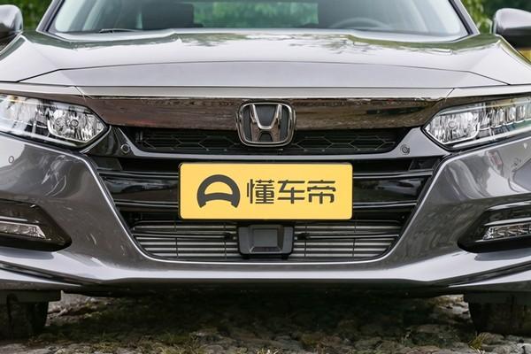 十代雅阁，内外均有不小升级，与时俱进的配置优化
