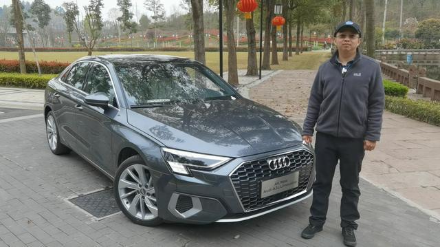 试驾奥迪A3L，轴距加长够实用，驾驶感确实比大众更高级