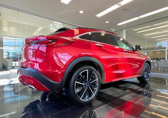 颜值很能打！全新英菲尼迪QX 55实车，2.0T引擎配四驱