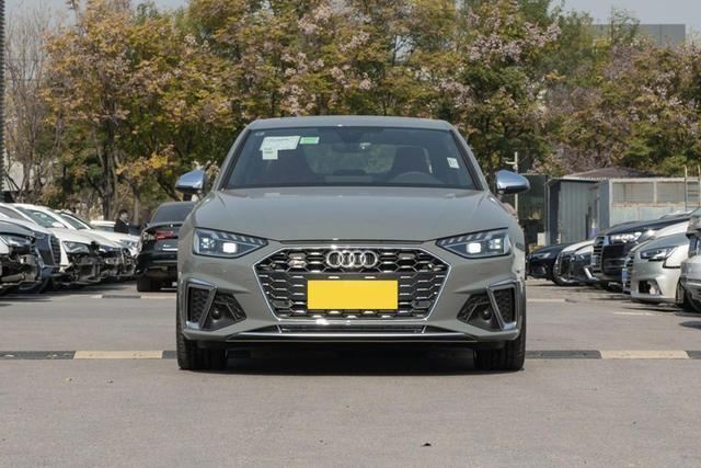 银耳+4.7S破百，S4这样的奥迪“家用车”，你爱了吗？