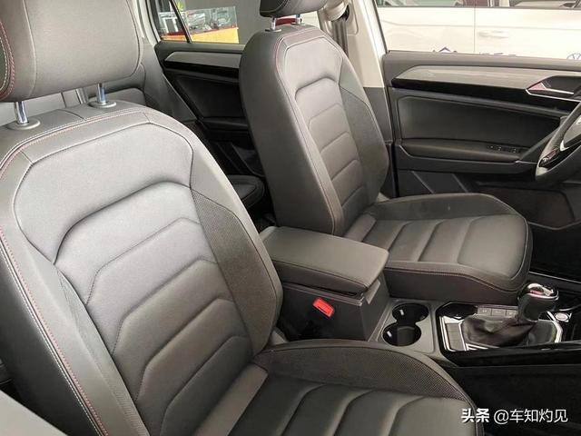 轴距超2米7的德系SUV！配湿式双离合，探店一汽-大众探岳