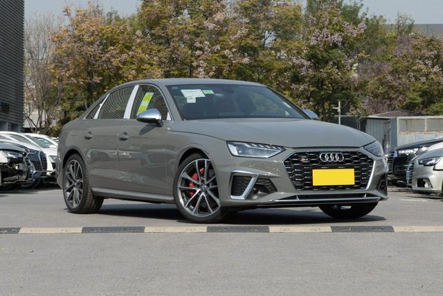 银耳+4.7S破百，S4这样的奥迪“家用车”，你爱了吗？